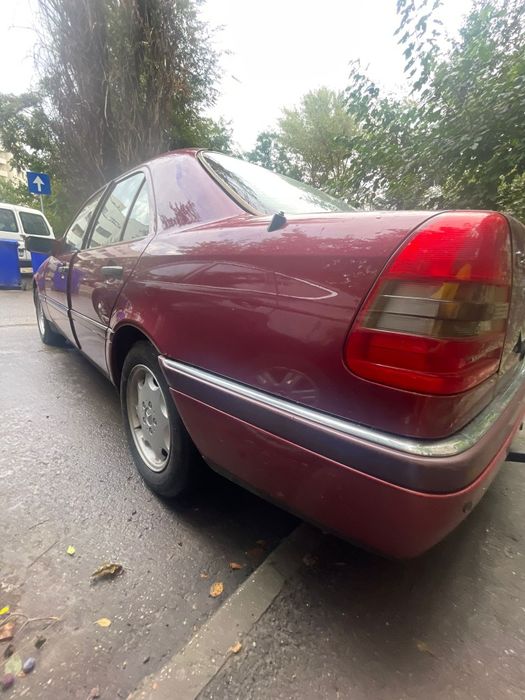 MERCEDES-BENZ C-Class 1994 — imagine 4