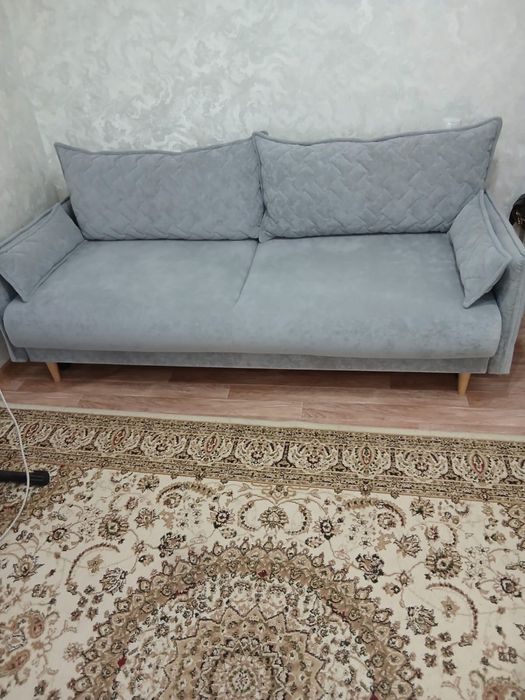 Продам диван раздвижной