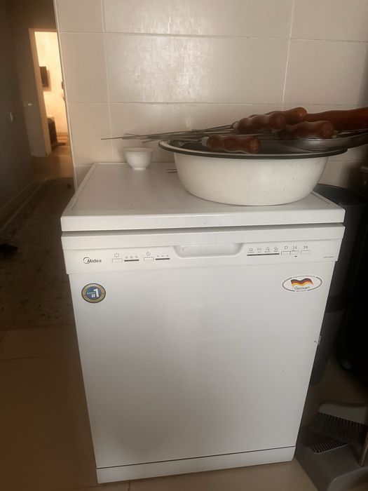 Продам посудомойку midea