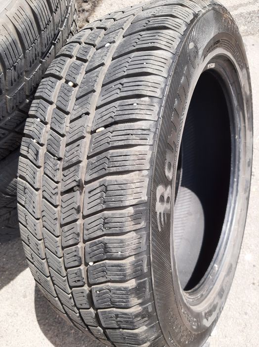 Vând anvelope iarnă Barum Polaris 215/60/17