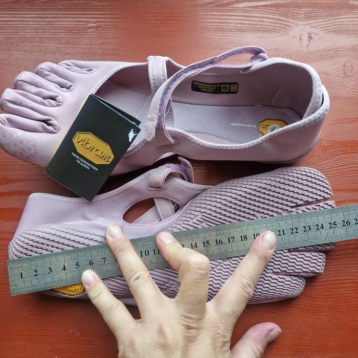 Продам босоногие, пятипалые  балетки vibram 25000тг.