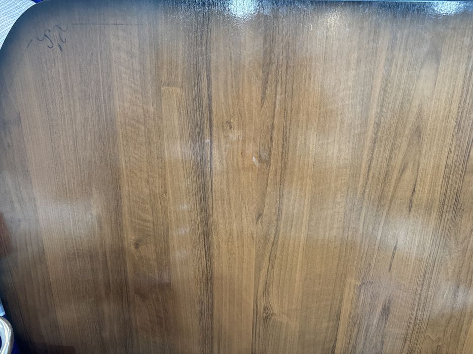 Стол и стулья срочно