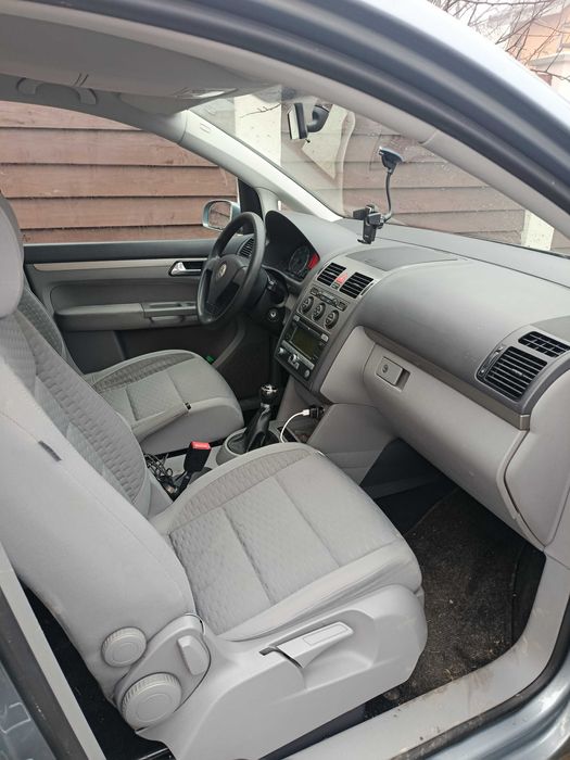 Volkswagen Touran 7 locuri