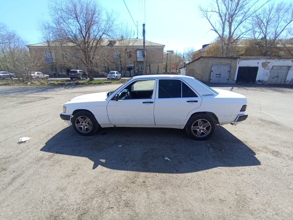 Продам Мерседес 190