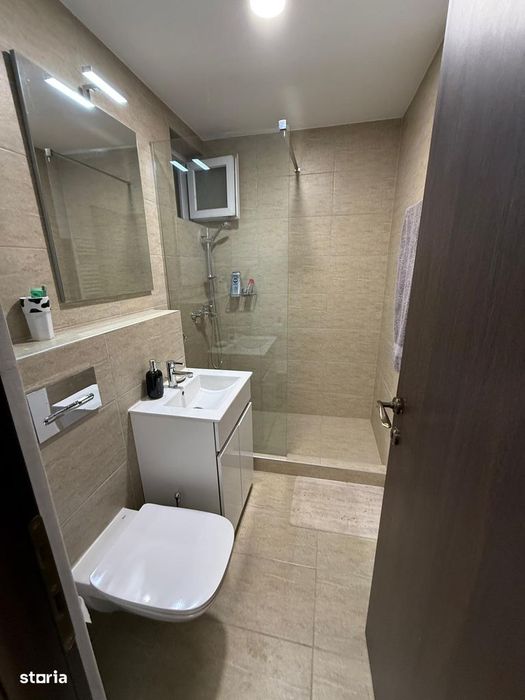 Apartament cu 2 camere decomandate, Centru
