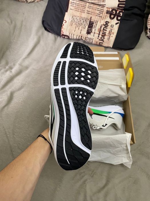 Nike Air Zoom Pegasus 40 — новые, оригинал