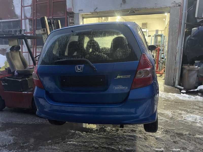 Хонда джаз 1.3i / Honda Jazz 1.3i на части