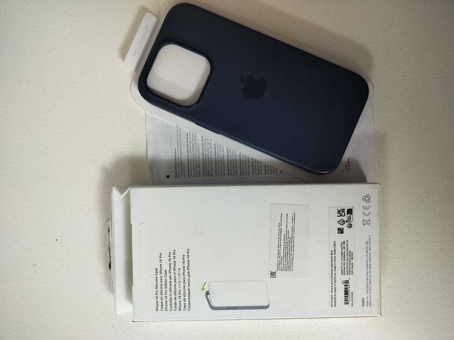 Чехол iPhone 14 pro