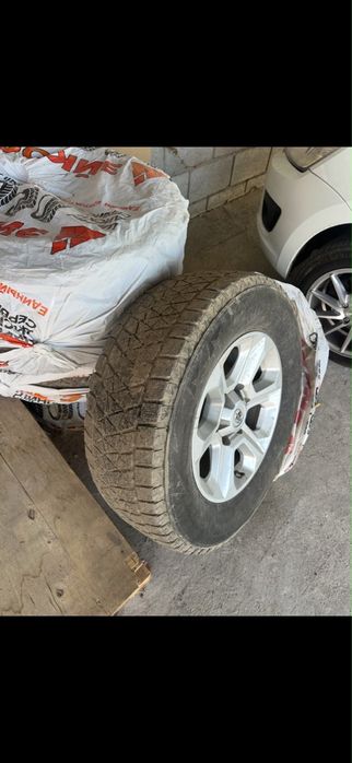 Шины 17 оригинал от Toyota 4Runner
