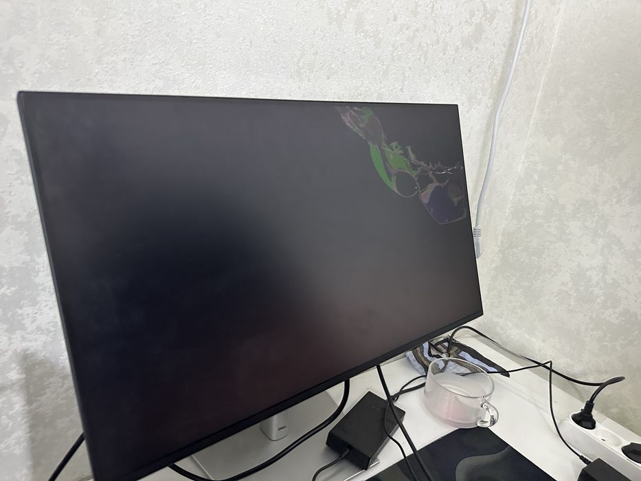 Монитор DELL сломаный