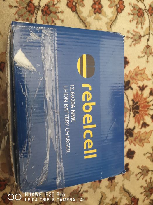 Incarcator baterie Li-Ion Rebelcell 12.6V 20Ah