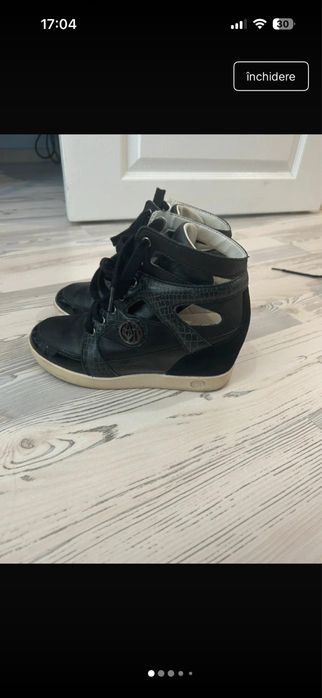 Adidasi Armani cu toc