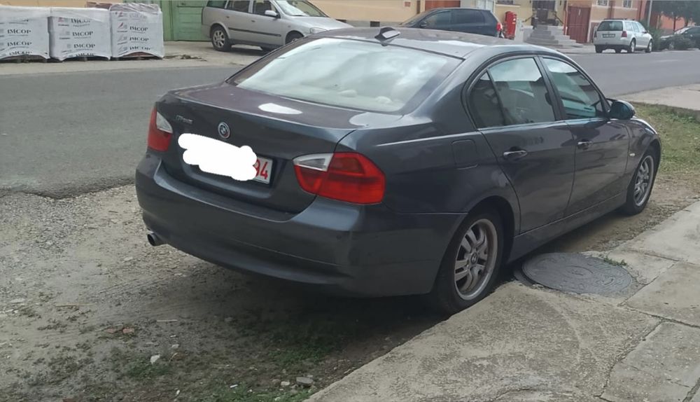 Vând bmw e90 320i