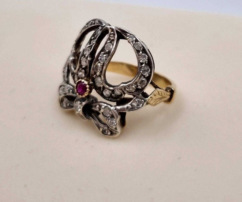 Splendid inel vechi art nouveau aur 18 k, diamante si rubin naturale