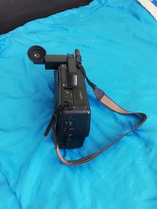 Панасоник Вхс видео камера гр. Пловдив Център • OLX.bg