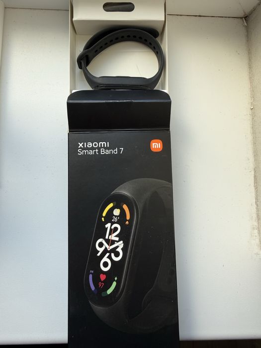 Продам mi band 7