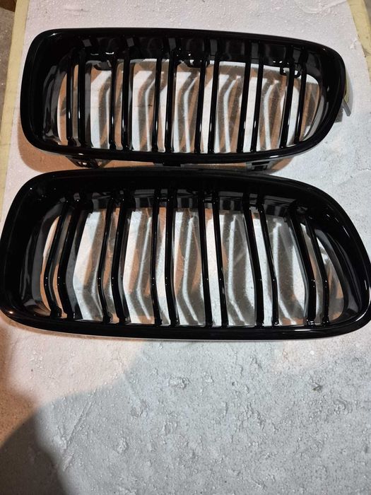 Grile Radiator BMW Seria 3 F30 / F31 (2012-2018) Model Dublu