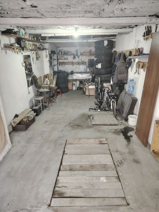 В продаже гараж ул. ШАКАРИМА