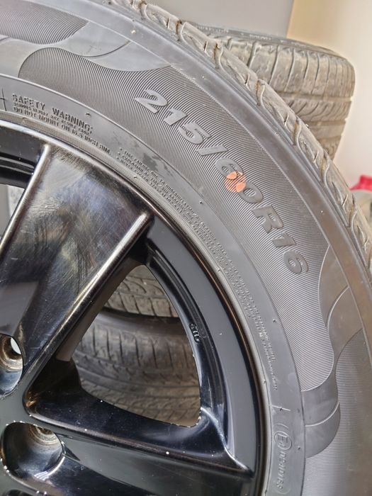 Mitsubishi diska balon sotiladi. Xolati yaxshi. 215/60/16 5/114.3