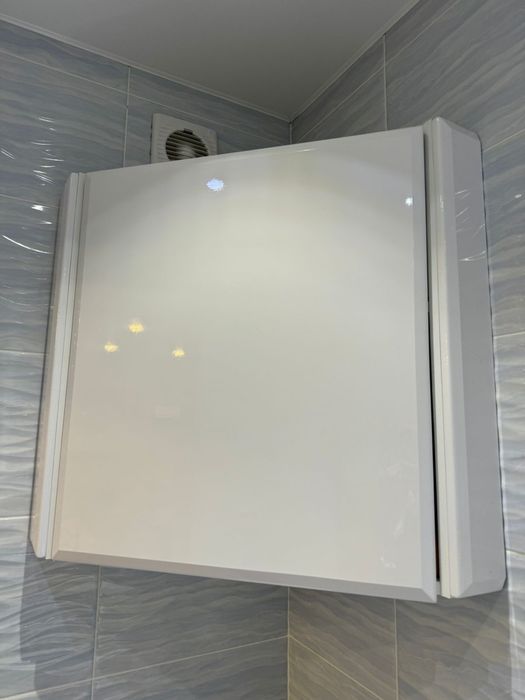 Шкаф угловой в отличном состоянии