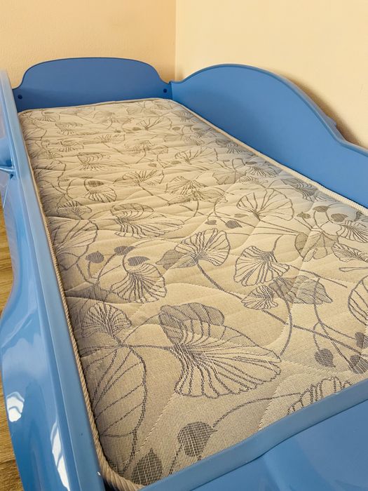 Продам детскую кровать