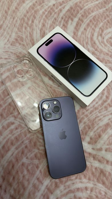 Продаю Айфон 14 про