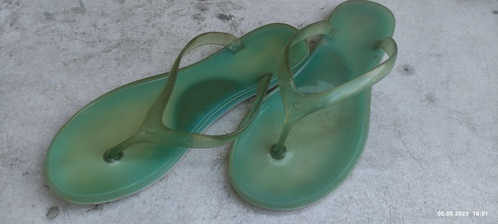 Балетки тапочки сланцы.