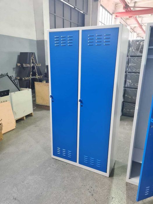 Шкаф металлический для раздевалки, одежды, есть 2 шт новый