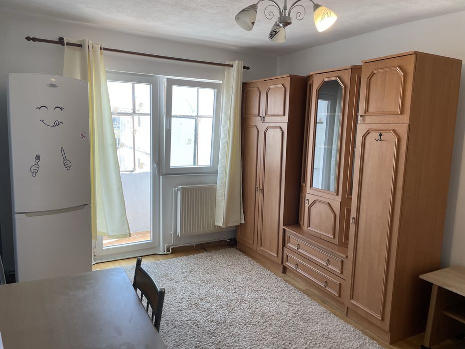 Inchiriez garsoniera bl Milea Sibiu zona OMV