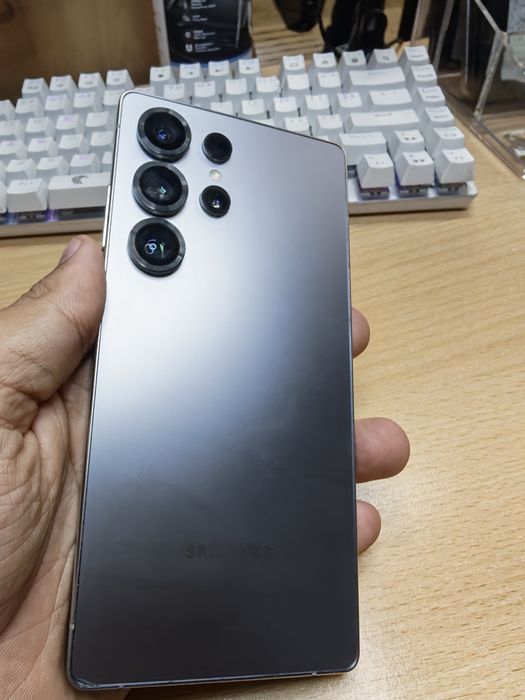 Samsung S25 ultra за части