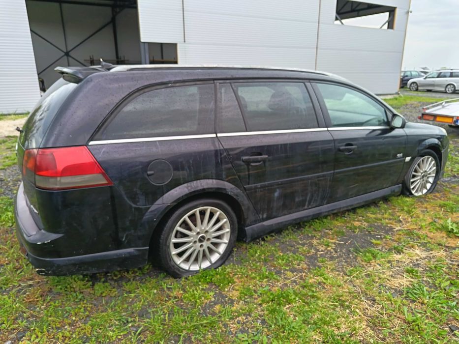 Продавам Опел Вектра Ц 2007 г. 3.0 дизел 184 к.с автоматик НА ЧАСТИ  Prodavam Opel Vectra C 3.0 dizel 184 k.s Na CHASTI