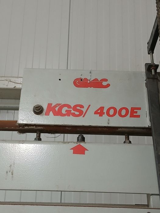 Вертикална трионна машина GMC KGS 400E