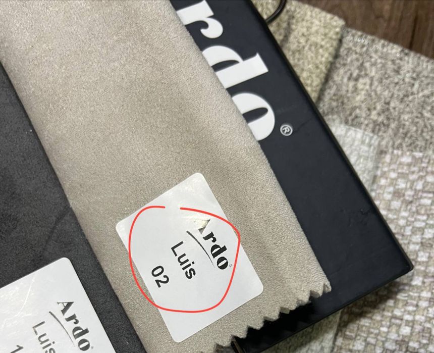 Продается диван в очень хорошем состоянии!