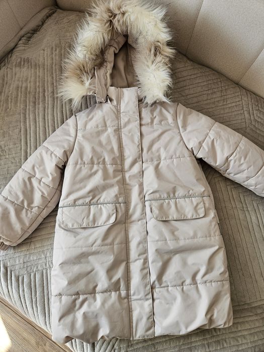 Зимняя куртка на девочку
