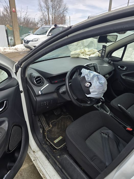 Dezmembrez Renault Zoe 2019