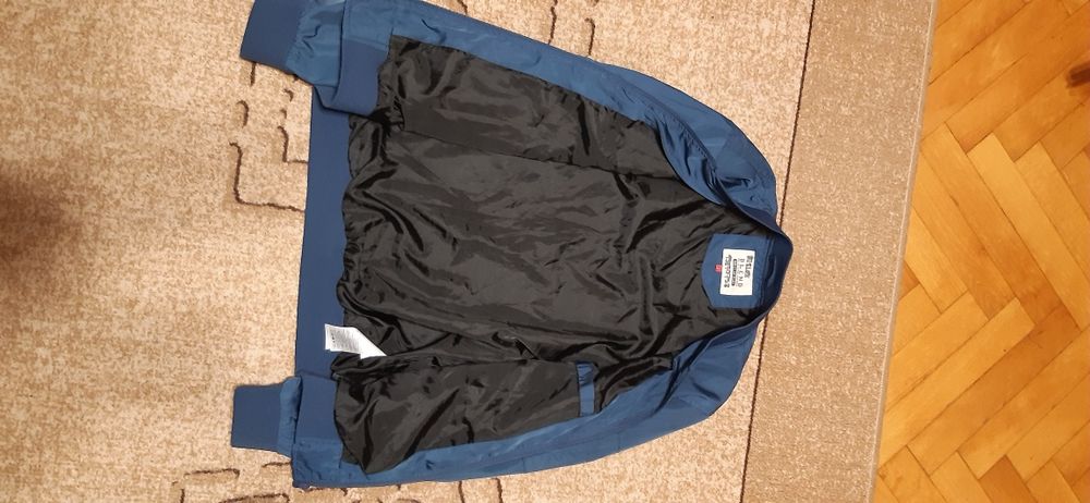 Мъжко яке бомбър