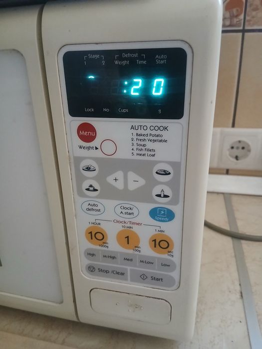 Cuptor cu microunde Daewoo KOR-610P NEFUNCTIONAL