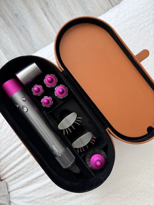 Dyson Airwrap – stare foarte bună, complet
