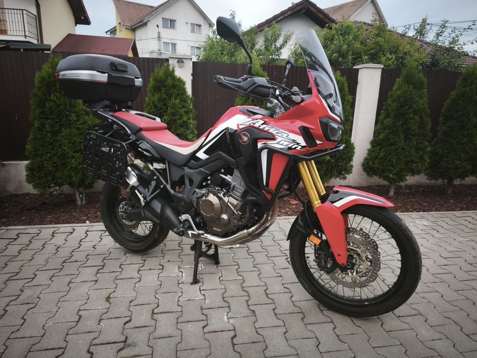 Honda Africa Twin CRF1000L Standard – 2016 | 79.500 km | Întreținută exemplar