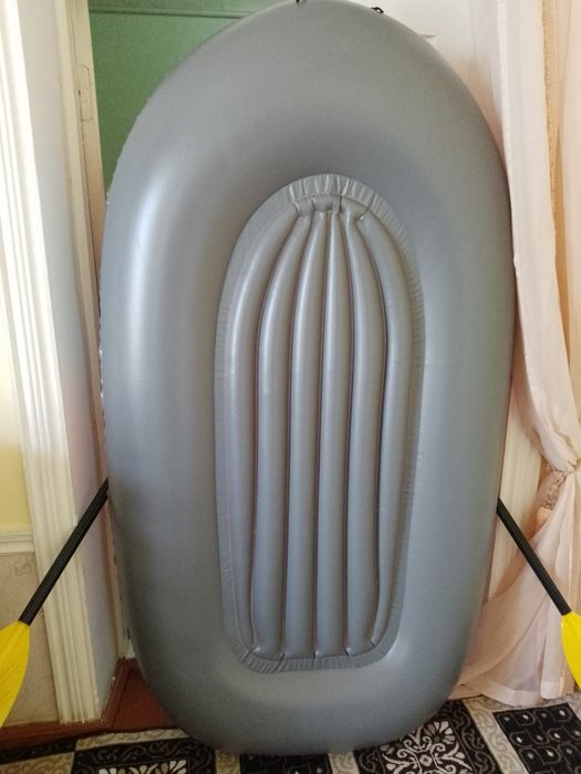 Qayiq, лодка 185x97sm 95kg. eshkak naso'zi bor, sifati yaxshi