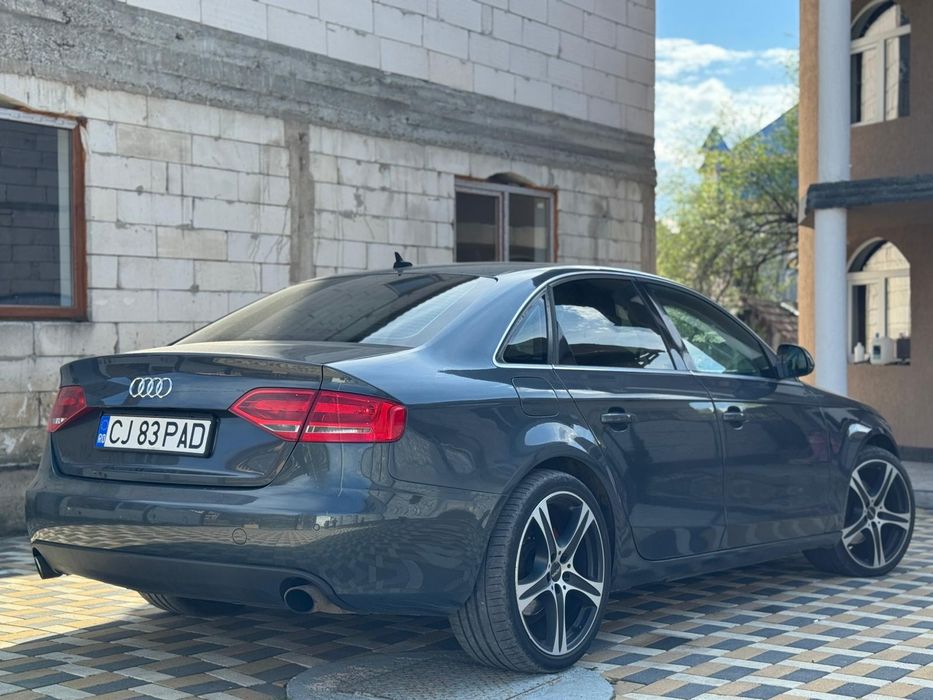 Vând sau schimb Audi