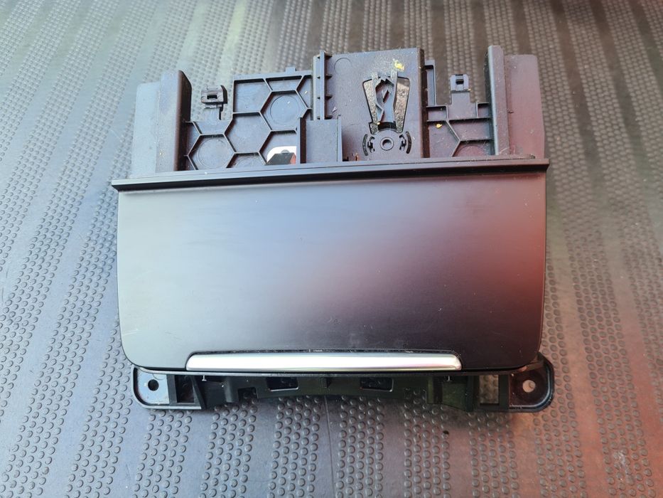 Scrumiera Audi A4 B8 B8.5