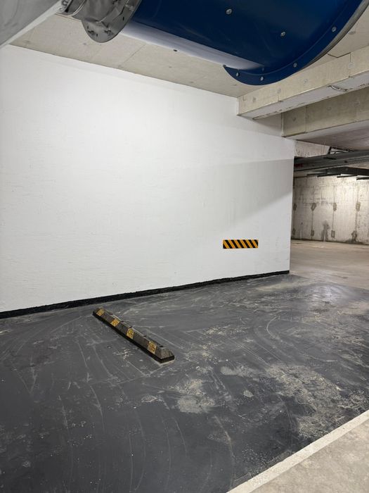 Inchiriez loc de parcare subteran