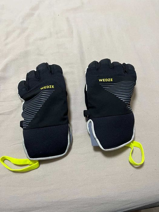 Детска ски екипировка