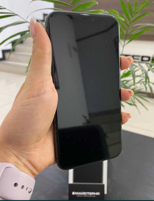 Айфон 11 128 гб .