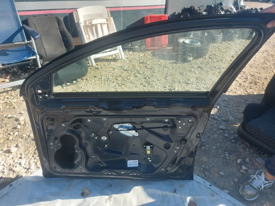 Оригинална врата За Пасат 6 Б6