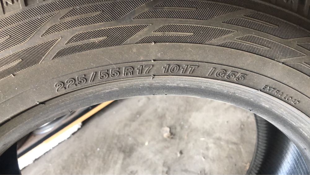 Продам резину на 17