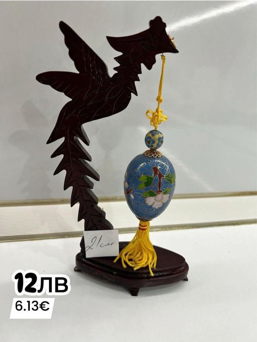 Всякакви видове старинки, медни бронзови, картини, нощни лампи!