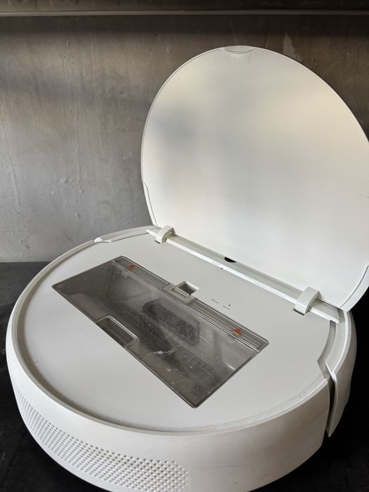 Робот-пылесос Xiaomi Mi Robot Vacuum-Mop STYTJ01ZHM