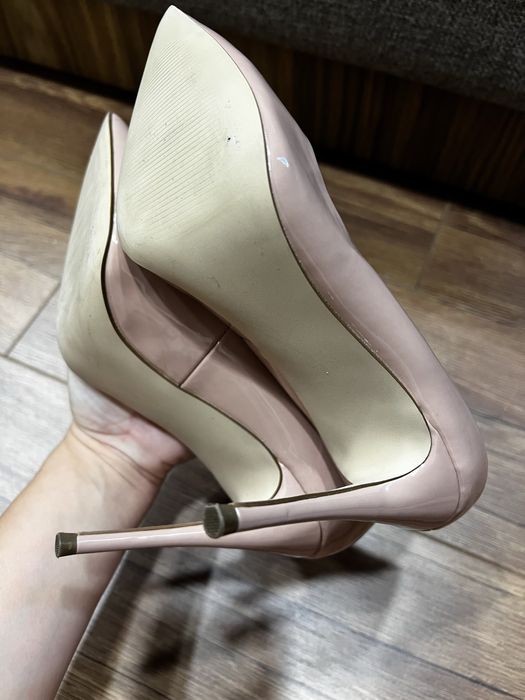 Обувки с ток Steve Madden